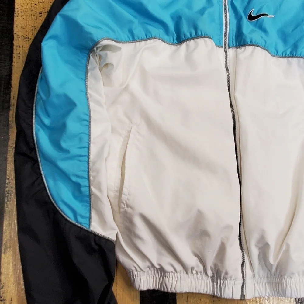 #065 Nike Small Windbreaker Jacket